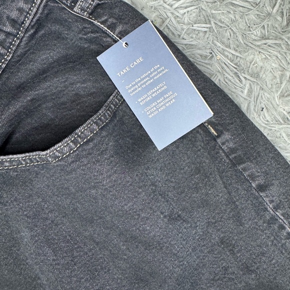 Universal Thread Women’s High Rise Wide Leg Jeans - Black Wash Size 30 NWT - Picture 2 of 4